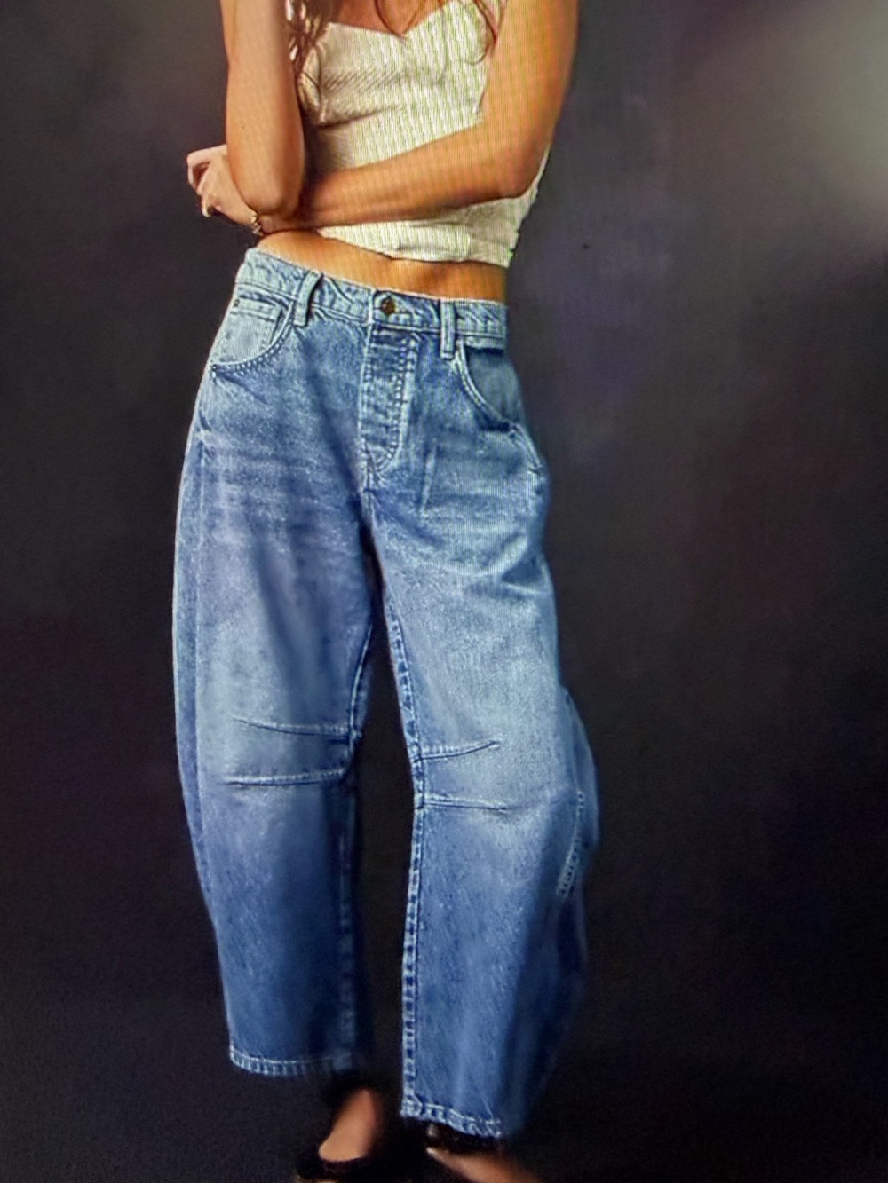Stretchy Wide Leg Barrel Jeans - NWT - Size M